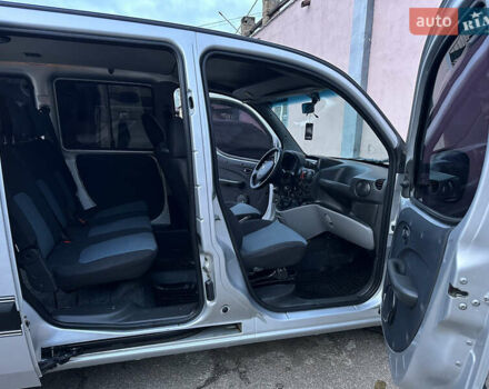 Серый Фиат Добло, объемом двигателя 1.4 л и пробегом 152 тыс. км за 5999 $, фото 36 на Automoto.ua