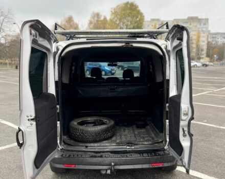 Серый Фиат Добло, объемом двигателя 1.6 л и пробегом 220 тыс. км за 6100 $, фото 3 на Automoto.ua