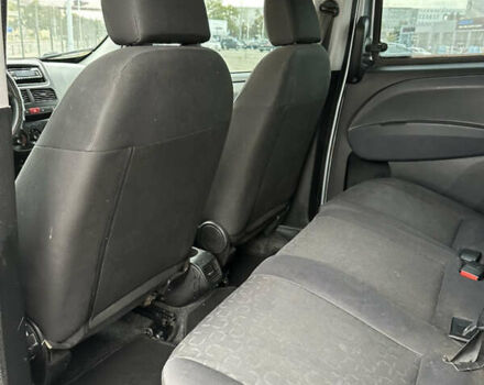 Серый Фиат Добло, объемом двигателя 1.6 л и пробегом 295 тыс. км за 9300 $, фото 20 на Automoto.ua