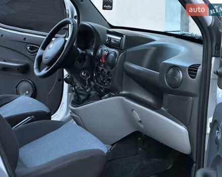 Серый Фиат Добло, объемом двигателя 1.4 л и пробегом 152 тыс. км за 5999 $, фото 41 на Automoto.ua