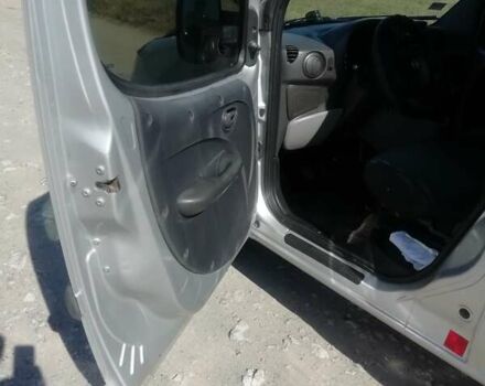 Сірий Фіат Добло, об'ємом двигуна 1.2 л та пробігом 233 тис. км за 5750 $, фото 5 на Automoto.ua