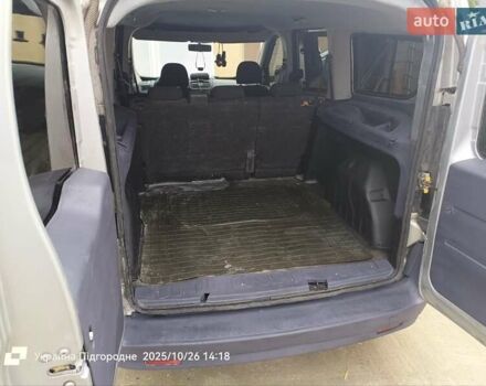 Сірий Фіат Добло, об'ємом двигуна 1.6 л та пробігом 201 тис. км за 6500 $, фото 7 на Automoto.ua