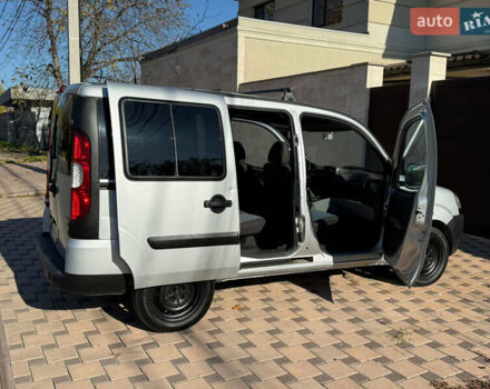 Серый Фиат Добло, объемом двигателя 1.3 л и пробегом 180 тыс. км за 5999 $, фото 9 на Automoto.ua