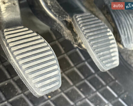 Серый Фиат Добло, объемом двигателя 1.3 л и пробегом 180 тыс. км за 7700 $, фото 7 на Automoto.ua