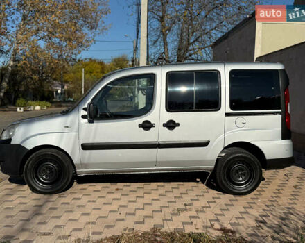 Серый Фиат Добло, объемом двигателя 1.3 л и пробегом 180 тыс. км за 5999 $, фото 3 на Automoto.ua