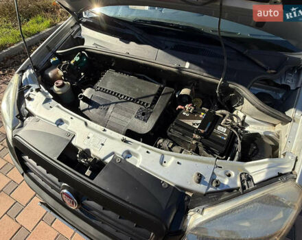 Серый Фиат Добло, объемом двигателя 1.3 л и пробегом 180 тыс. км за 5999 $, фото 46 на Automoto.ua