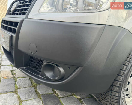 Серый Фиат Добло, объемом двигателя 1.25 л и пробегом 84 тыс. км за 9999 $, фото 36 на Automoto.ua