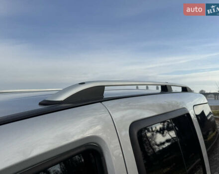 Серый Фиат Добло, объемом двигателя 1.25 л и пробегом 84 тыс. км за 9999 $, фото 40 на Automoto.ua