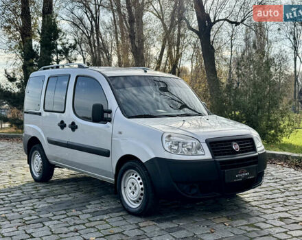 Серый Фиат Добло, объемом двигателя 1.25 л и пробегом 84 тыс. км за 9999 $, фото 2 на Automoto.ua
