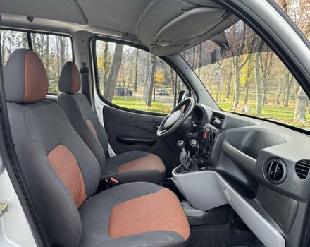 Серый Фиат Добло, объемом двигателя 1.25 л и пробегом 84 тыс. км за 9999 $, фото 10 на Automoto.ua