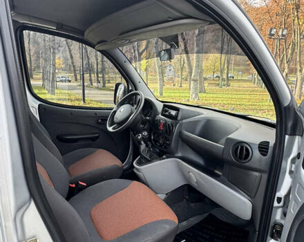 Серый Фиат Добло, объемом двигателя 1.25 л и пробегом 84 тыс. км за 9999 $, фото 35 на Automoto.ua