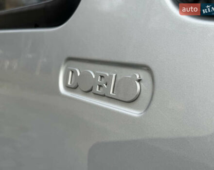 Серый Фиат Добло, объемом двигателя 1.25 л и пробегом 84 тыс. км за 9999 $, фото 43 на Automoto.ua