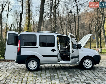 Серый Фиат Добло, объемом двигателя 1.25 л и пробегом 84 тыс. км за 9999 $, фото 24 на Automoto.ua