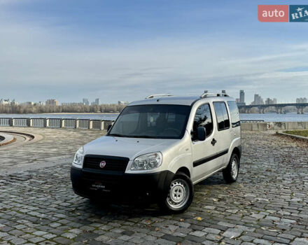 Серый Фиат Добло, объемом двигателя 1.25 л и пробегом 84 тыс. км за 9999 $, фото 19 на Automoto.ua