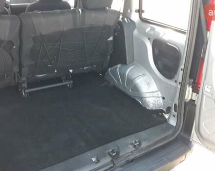 Серый Фиат Добло, объемом двигателя 1.3 л и пробегом 140 тыс. км за 5200 $, фото 16 на Automoto.ua