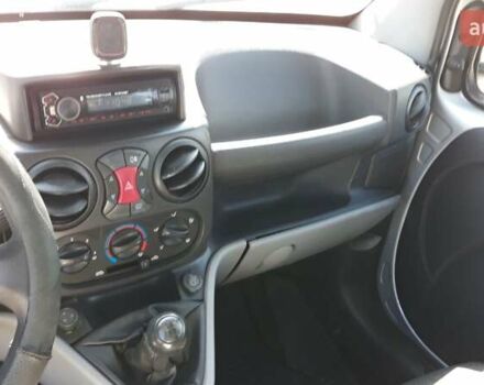 Серый Фиат Добло, объемом двигателя 1.3 л и пробегом 140 тыс. км за 5200 $, фото 17 на Automoto.ua