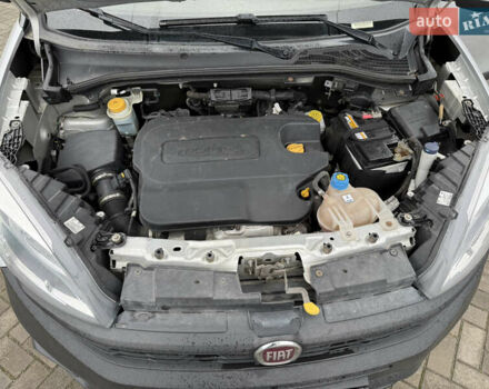 Серый Фиат Добло, объемом двигателя 1.6 л и пробегом 212 тыс. км за 9300 $, фото 29 на Automoto.ua