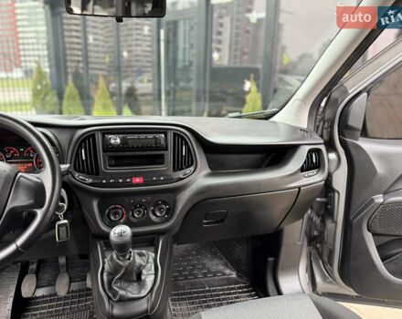 Сірий Фіат Добло, об'ємом двигуна 1.37 л та пробігом 250 тис. км за 8400 $, фото 22 на Automoto.ua