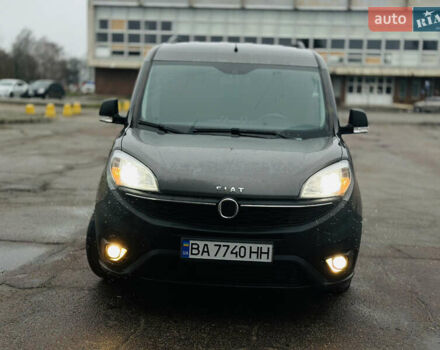 Серый Фиат Добло, объемом двигателя 1.6 л и пробегом 260 тыс. км за 12150 $, фото 3 на Automoto.ua