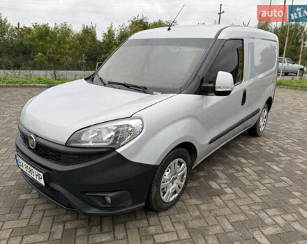 Серый Фиат Добло, объемом двигателя 1.6 л и пробегом 212 тыс. км за 9300 $, фото 7 на Automoto.ua