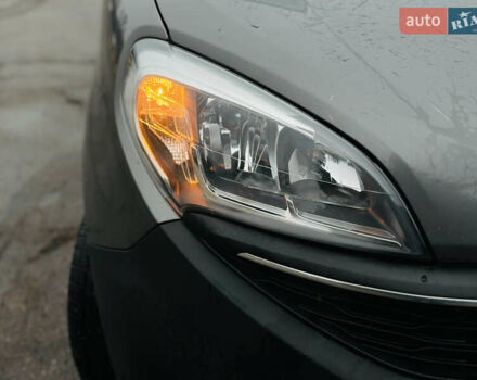 Серый Фиат Добло, объемом двигателя 1.6 л и пробегом 260 тыс. км за 12150 $, фото 11 на Automoto.ua