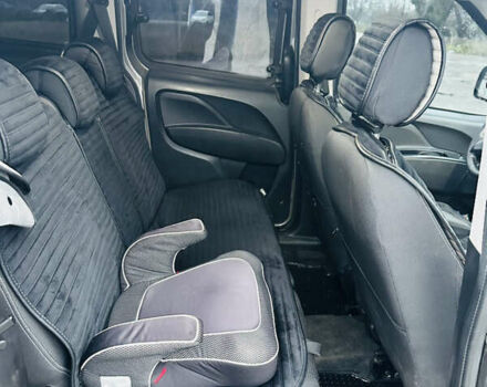 Серый Фиат Добло, объемом двигателя 1.6 л и пробегом 260 тыс. км за 12150 $, фото 17 на Automoto.ua