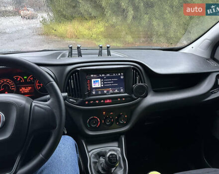 Серый Фиат Добло, объемом двигателя 1.6 л и пробегом 260 тыс. км за 12150 $, фото 25 на Automoto.ua