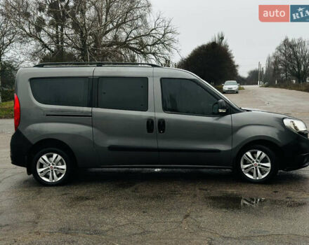 Серый Фиат Добло, объемом двигателя 1.6 л и пробегом 260 тыс. км за 12150 $, фото 6 на Automoto.ua