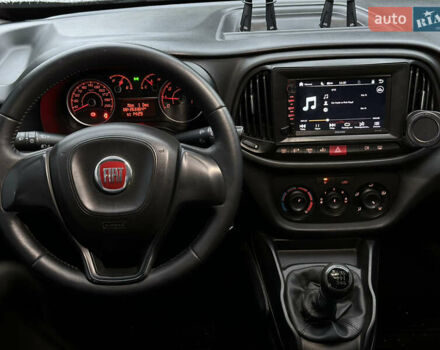 Серый Фиат Добло, объемом двигателя 1.6 л и пробегом 260 тыс. км за 12150 $, фото 27 на Automoto.ua