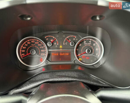 Серый Фиат Добло, объемом двигателя 1.6 л и пробегом 212 тыс. км за 9300 $, фото 28 на Automoto.ua