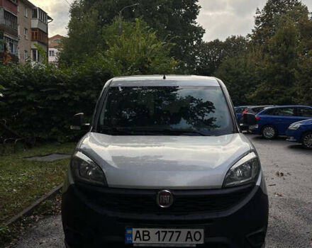 Серый Фиат Добло, объемом двигателя 1.25 л и пробегом 160 тыс. км за 10000 $, фото 3 на Automoto.ua