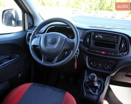 Серый Фиат Добло, объемом двигателя 1.37 л и пробегом 107 тыс. км за 9999 $, фото 10 на Automoto.ua