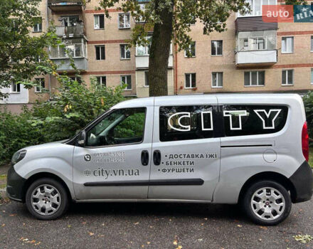 Серый Фиат Добло, объемом двигателя 1.25 л и пробегом 160 тыс. км за 10000 $, фото 13 на Automoto.ua