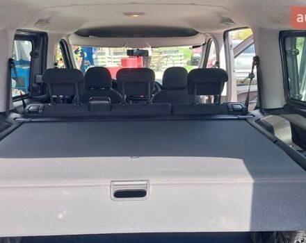 Серый Фиат Добло, объемом двигателя 1.37 л и пробегом 190 тыс. км за 13900 $, фото 11 на Automoto.ua