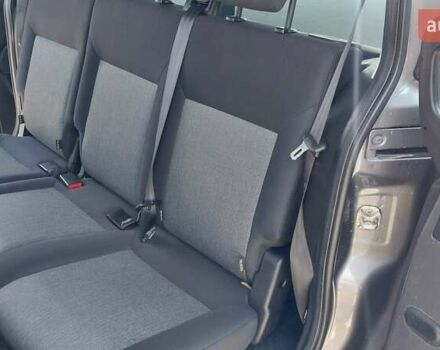 Серый Фиат Добло, объемом двигателя 1.37 л и пробегом 190 тыс. км за 13900 $, фото 10 на Automoto.ua