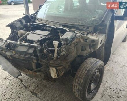 Сірий Фіат Добло, об'ємом двигуна 1.3 л та пробігом 296 тис. км за 4700 $, фото 4 на Automoto.ua