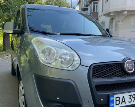 Серый Фиат Добло, объемом двигателя 1.2 л и пробегом 220 тыс. км за 7000 $, фото 5 на Automoto.ua
