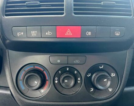 Сірий Фіат Добло, об'ємом двигуна 1.4 л та пробігом 223 тис. км за 6440 $, фото 23 на Automoto.ua