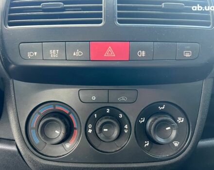 Сірий Фіат Добло, об'ємом двигуна 1.4 л та пробігом 223 тис. км за 7290 $, фото 23 на Automoto.ua