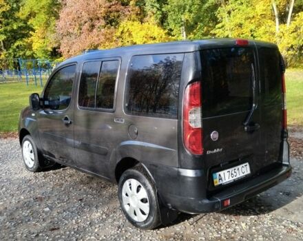 Серый Фиат Добло, объемом двигателя 1.4 л и пробегом 258 тыс. км за 5300 $, фото 2 на Automoto.ua