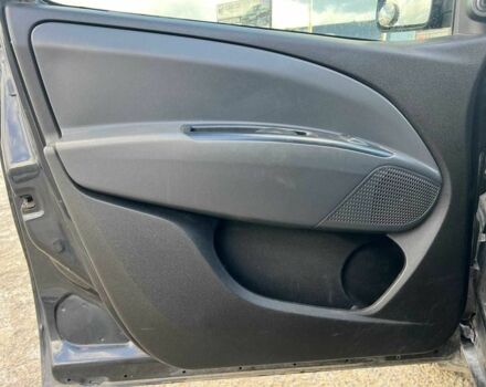 Сірий Фіат Добло, об'ємом двигуна 1.4 л та пробігом 223 тис. км за 6440 $, фото 13 на Automoto.ua