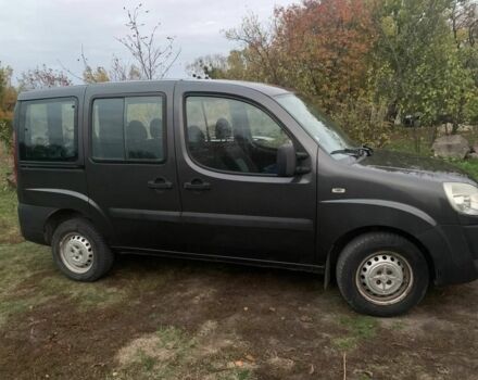 Серый Фиат Добло, объемом двигателя 1.4 л и пробегом 137 тыс. км за 5900 $, фото 2 на Automoto.ua