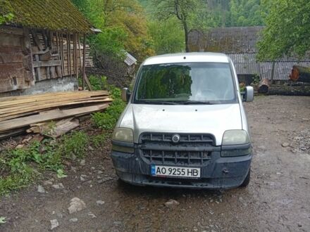 Фиат Добло 2003 в Межгорье на Automoto.ua Серый Фиат Добло, объемом двигателя 1.9 л и пробегом 399 тыс. км за 2350 $, фото 1 на Automoto.ua