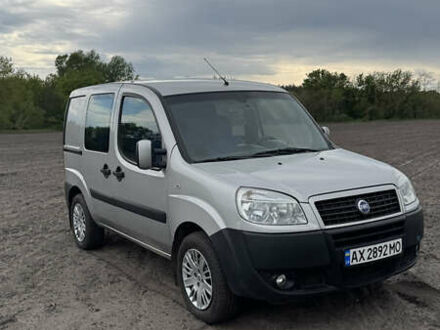 Серый Фиат Добло, объемом двигателя 1.91 л и пробегом 275 тыс. км за 6000 $, фото 1 на Automoto.ua