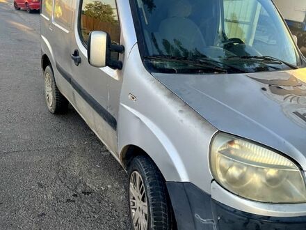 Серый Фиат Добло, объемом двигателя 1.4 л и пробегом 316 тыс. км за 1600 $, фото 1 на Automoto.ua