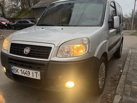 Серый Фиат Добло, объемом двигателя 1.9 л и пробегом 182 тыс. км за 5300 $, фото 1 на Automoto.ua