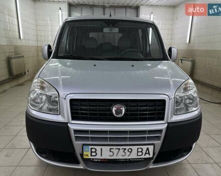 Серый Фиат Добло, объемом двигателя 1.9 л и пробегом 175 тыс. км за 6999 $, фото 1 на Automoto.ua