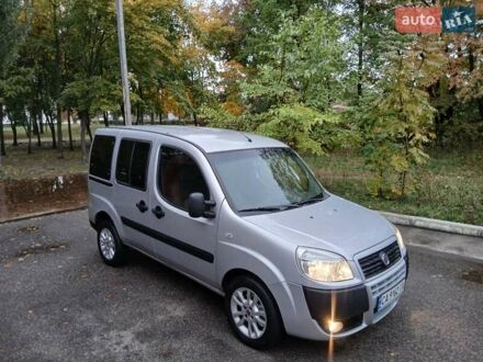 Фиат Добло 2008 в Смеле на Automoto.ua Серый Фиат Добло, объемом двигателя 1.9 л и пробегом 258 тыс. км за 5850 $, фото 1 на Automoto.ua