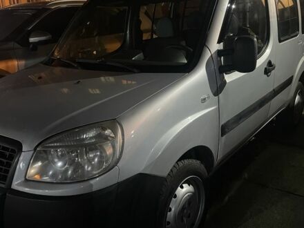 Сірий Фіат Добло, об'ємом двигуна 1.3 л та пробігом 345 тис. км за 5500 $, фото 1 на Automoto.ua