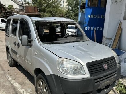 Серый Фиат Добло, объемом двигателя 1.4 л и пробегом 243 тыс. км за 3500 $, фото 1 на Automoto.ua